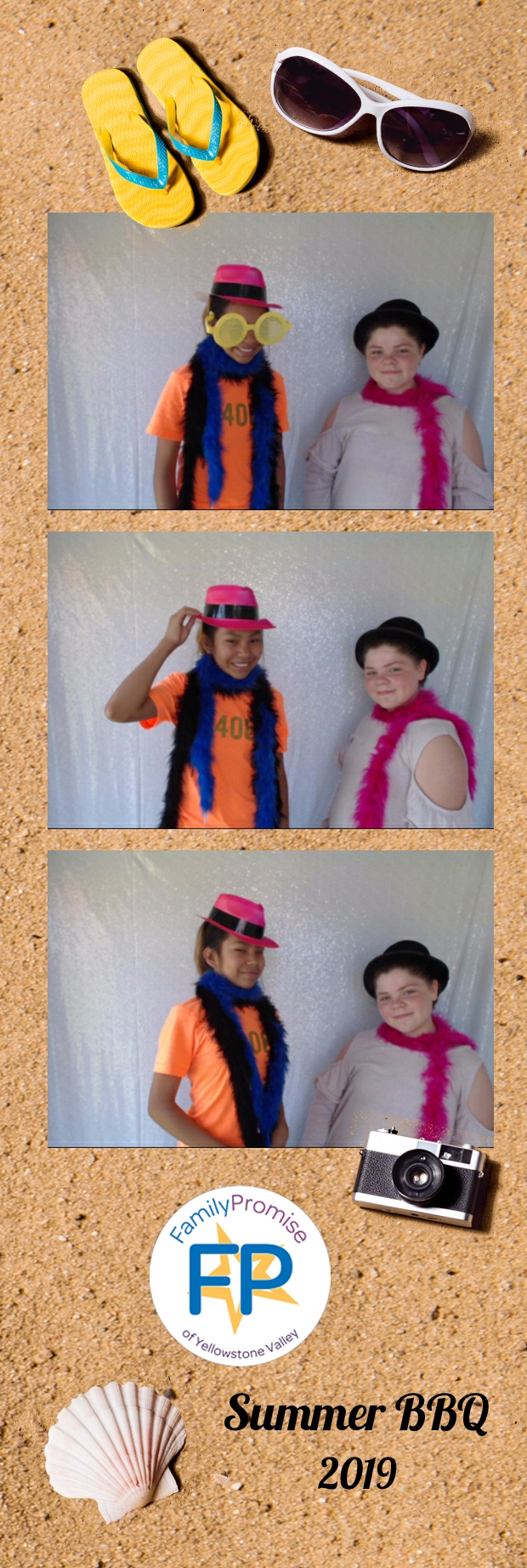 Family BBQ | View more photos from the event at gallery.photoboothbillings.com/u/PhotoBoothBillings/Family-BBQ